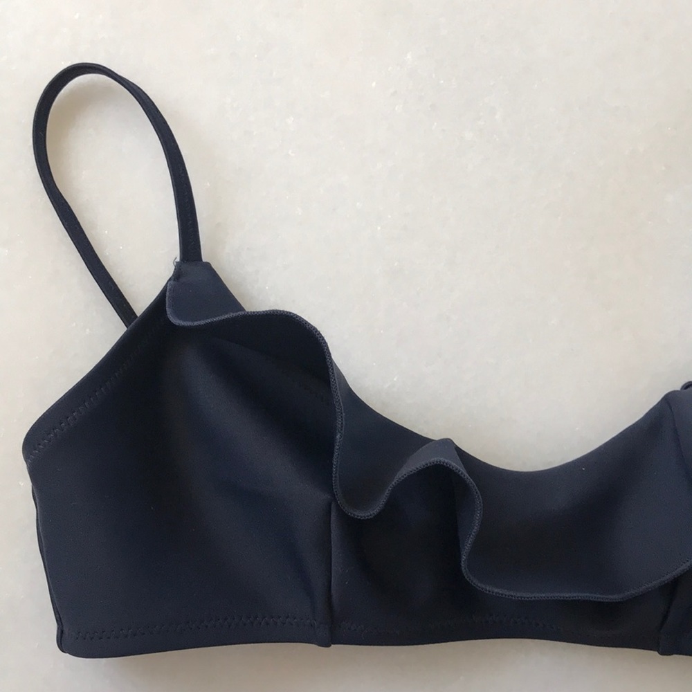 ❤️... COS Blue Ruffle Bikini Top - Picture 1 of 3